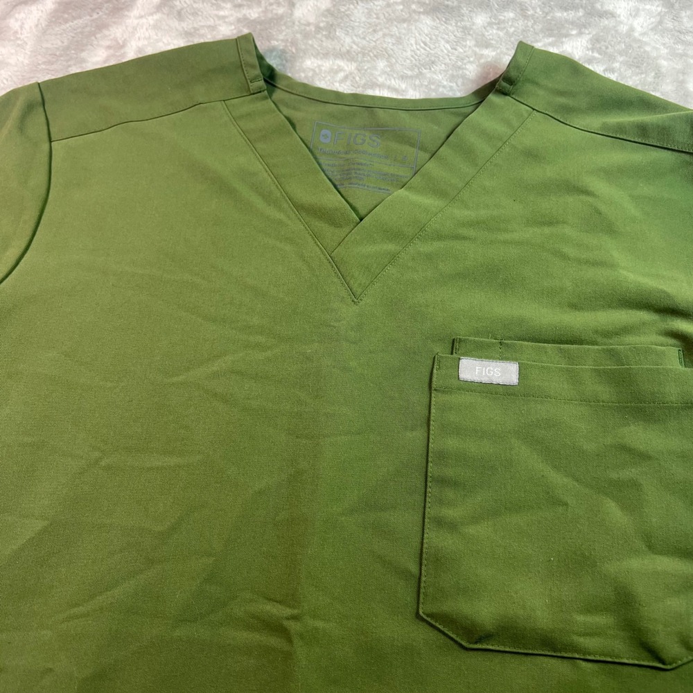 FIGS Men's Small Leon Scrub Top Olive Green V-Neck Technical Collection FM1500